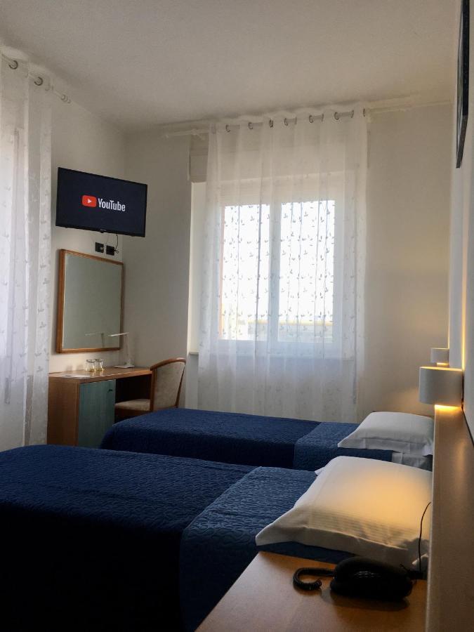 Hotel Trieste San Giórgio di Nogaro Екстериор снимка